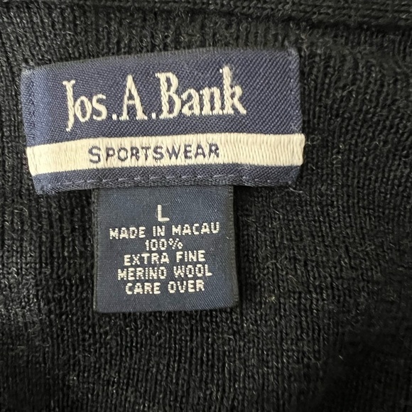 Jos. A. Bank Men's Black extra fine merino wool Sweater, size large, EUC - Picture 3 of 6